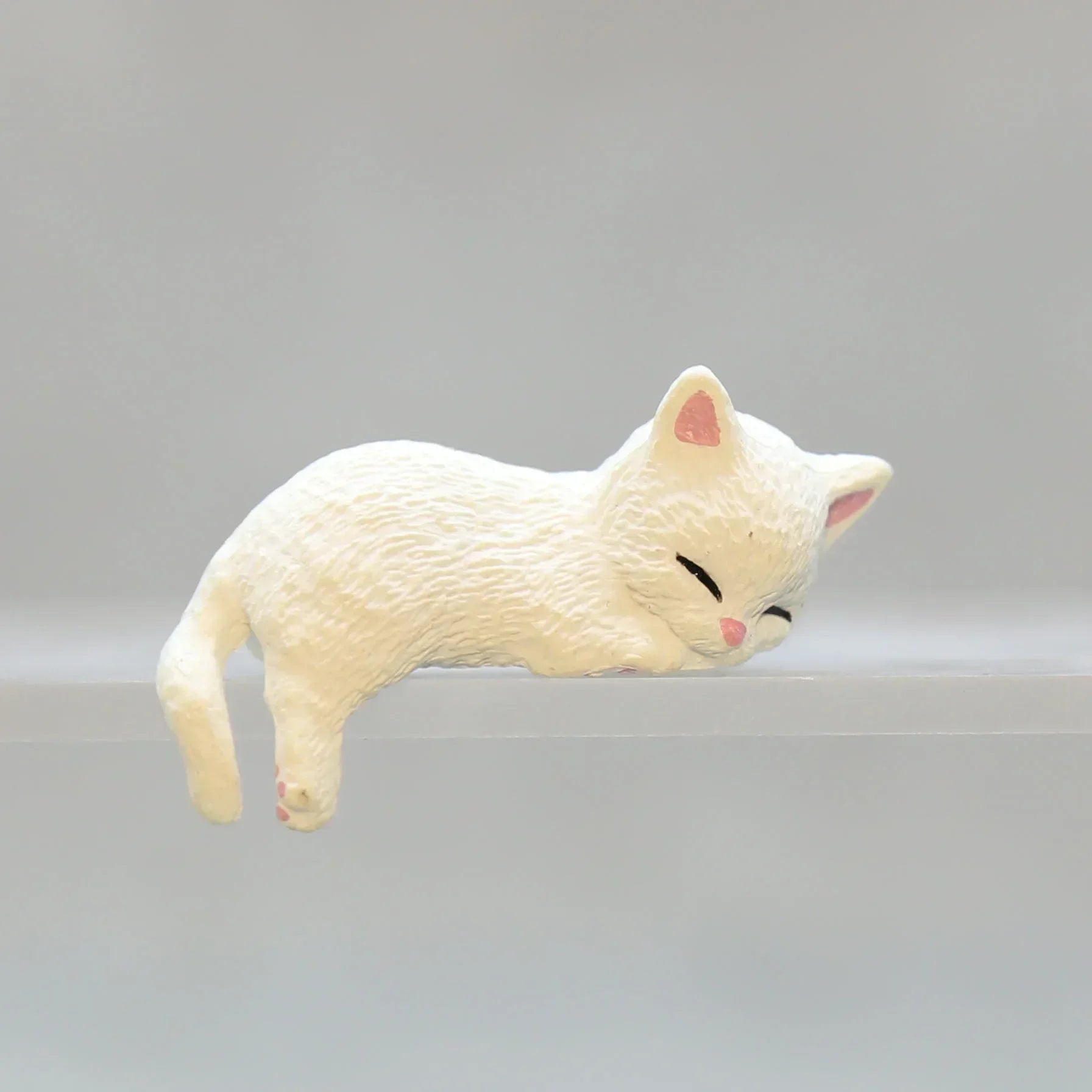 Home DIY Decoration Cute Desktop Gifts Cartoon Simulation Edge Hang Cat Car Center Console Ornaments Decoration Car Accessories